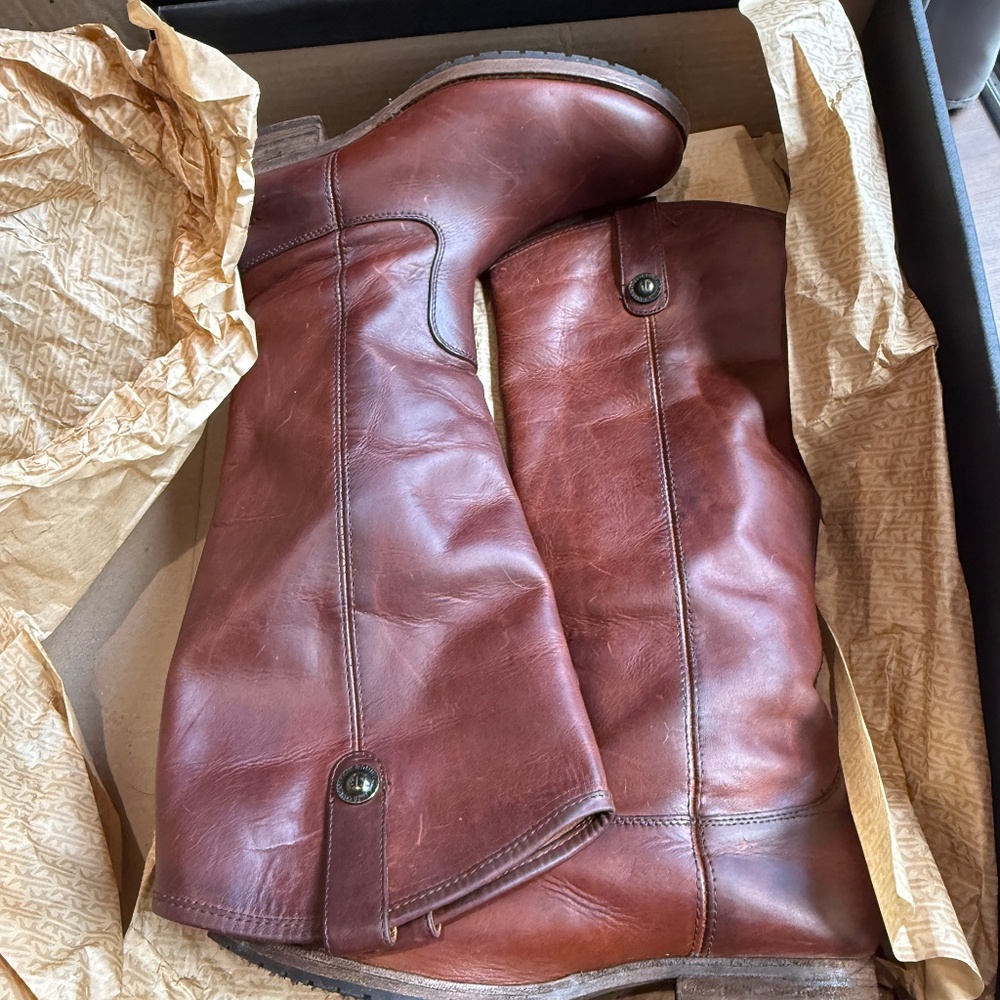 FRYE Melissa Button Lug Tall Cognac Boot